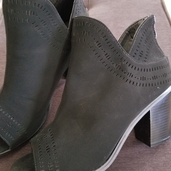 Boot. Ladies. - Picture 3 of 5